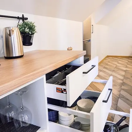 Rothko Apartment/8 Guests/4bedrooms/riga Old Town Apartmán *